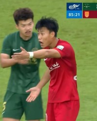 AG体育-重庆球迷组织联合声明：抗议李镇全被罚，要求对刘浩帆同等处罚